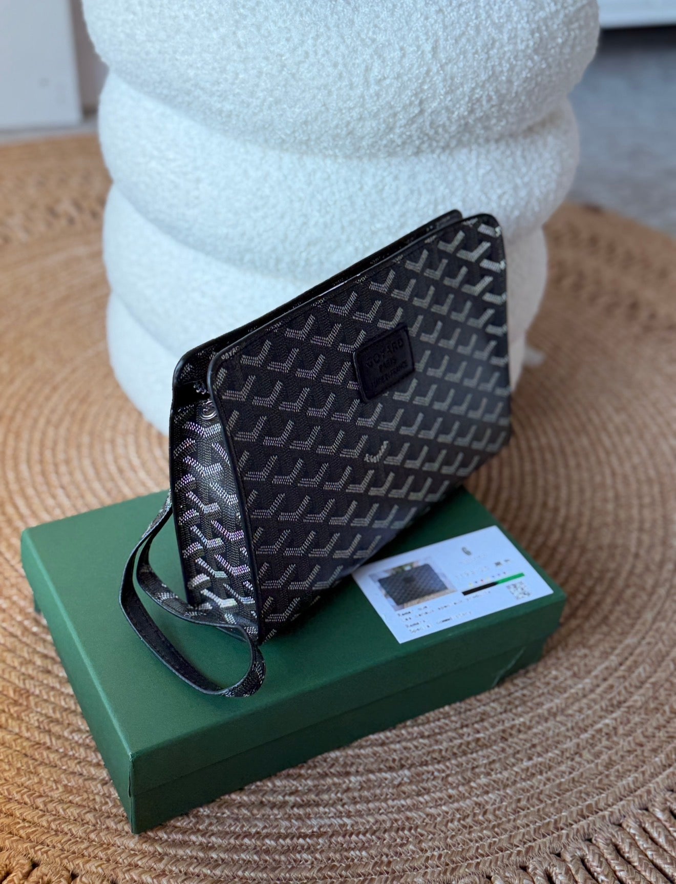 Clutch bag