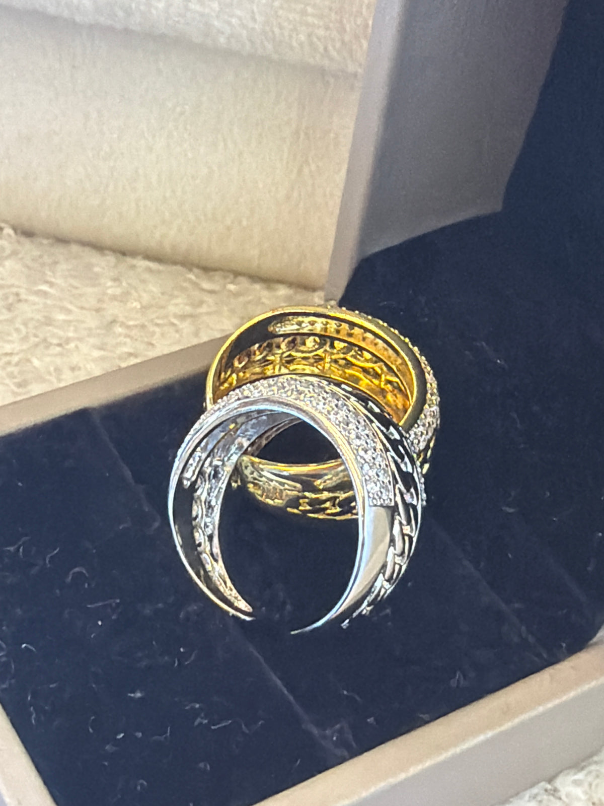 Ring