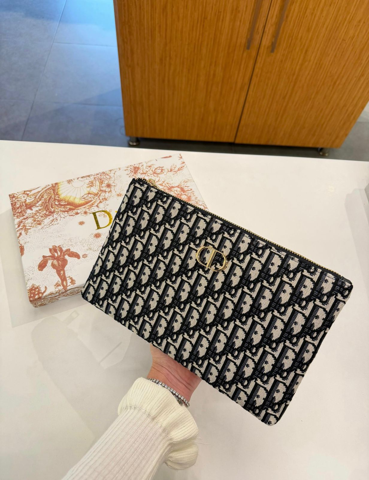 Clutch bag