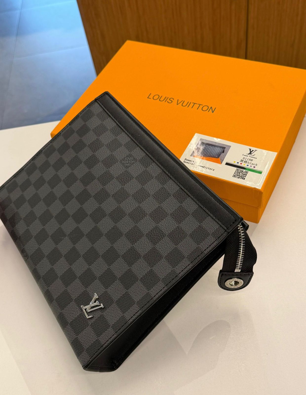 Clutch bag