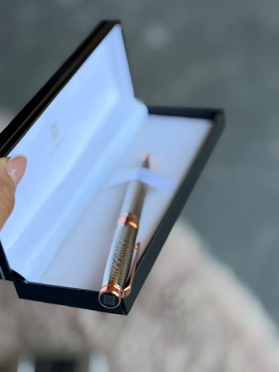 pen