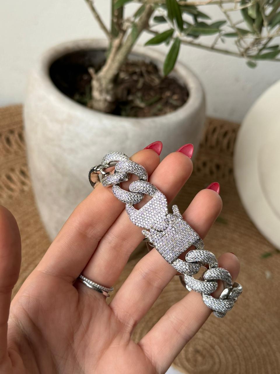 Bracelet