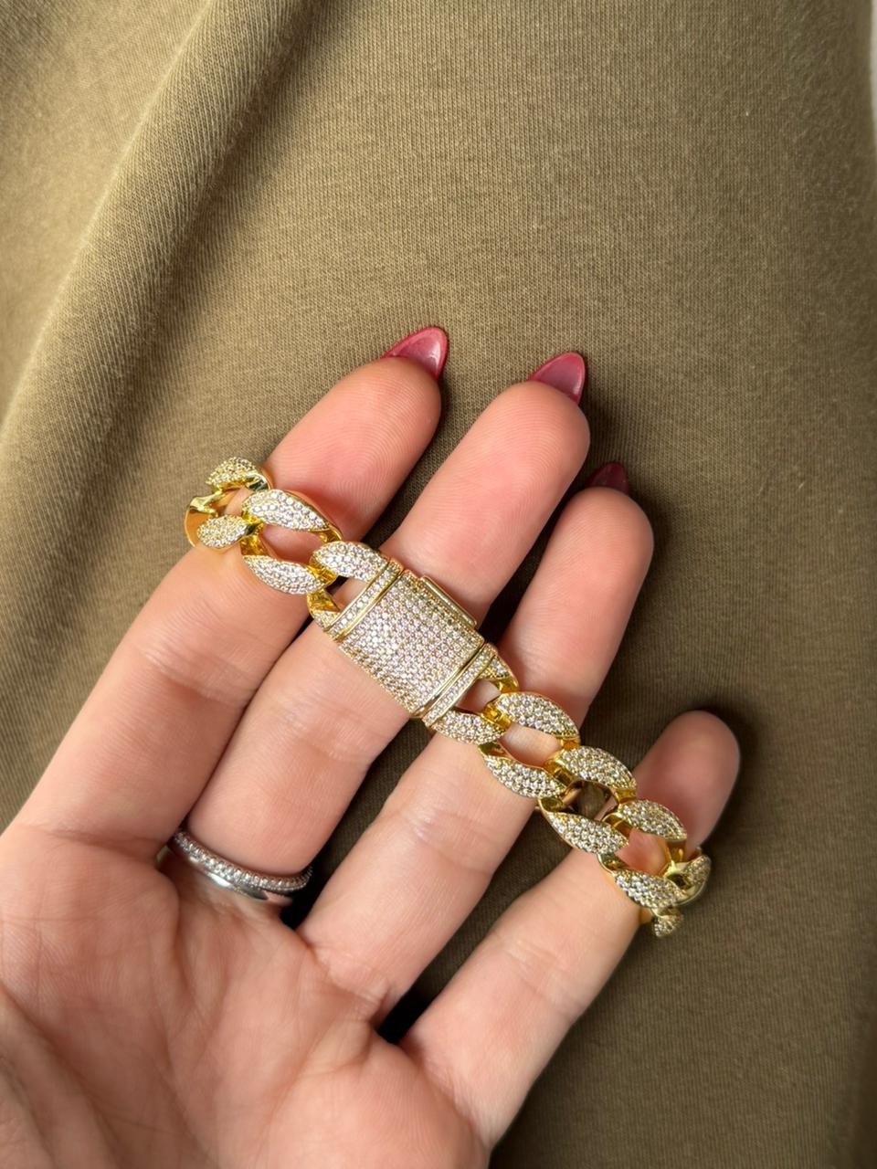 Bracelet