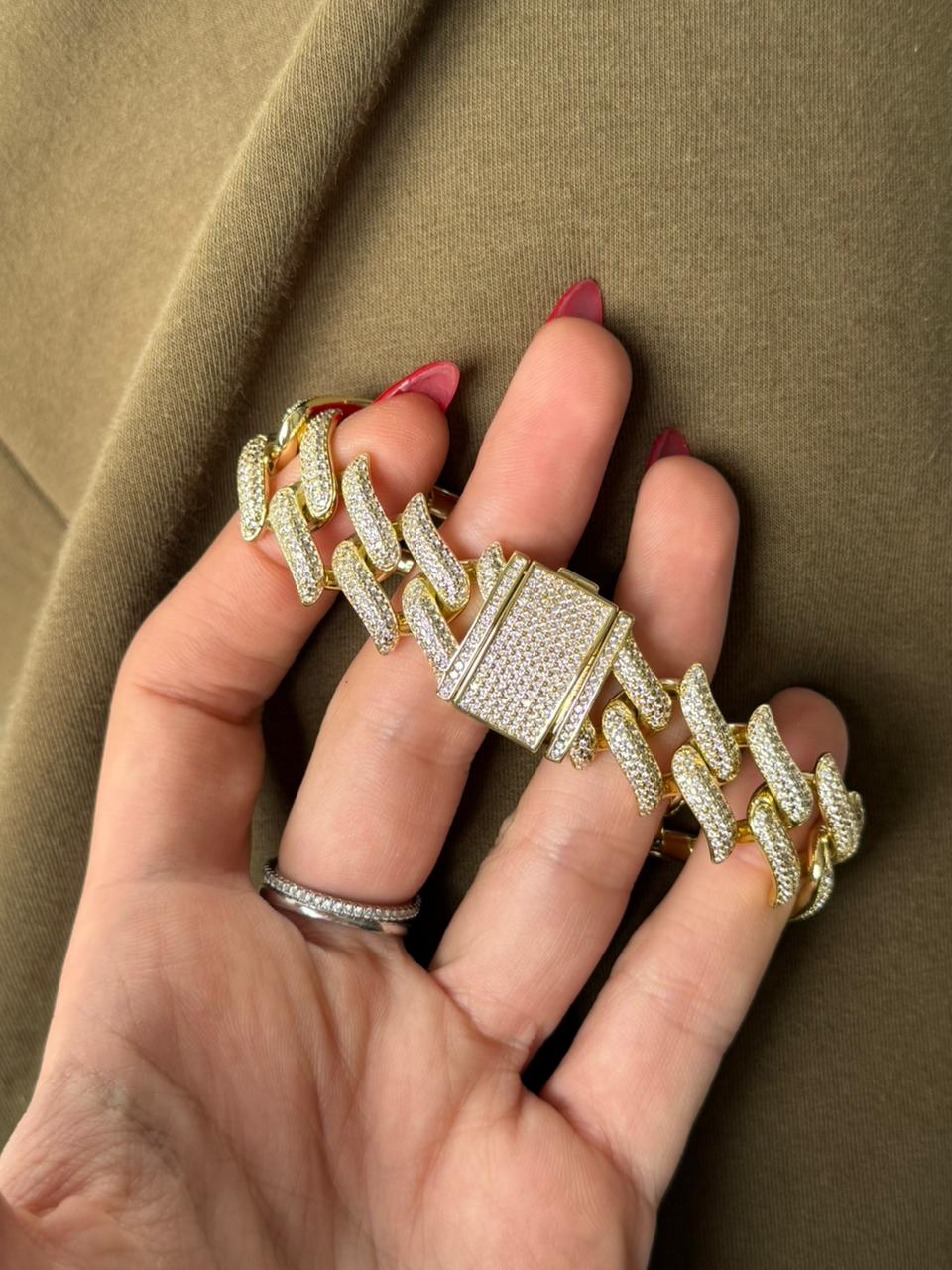 Bracelet