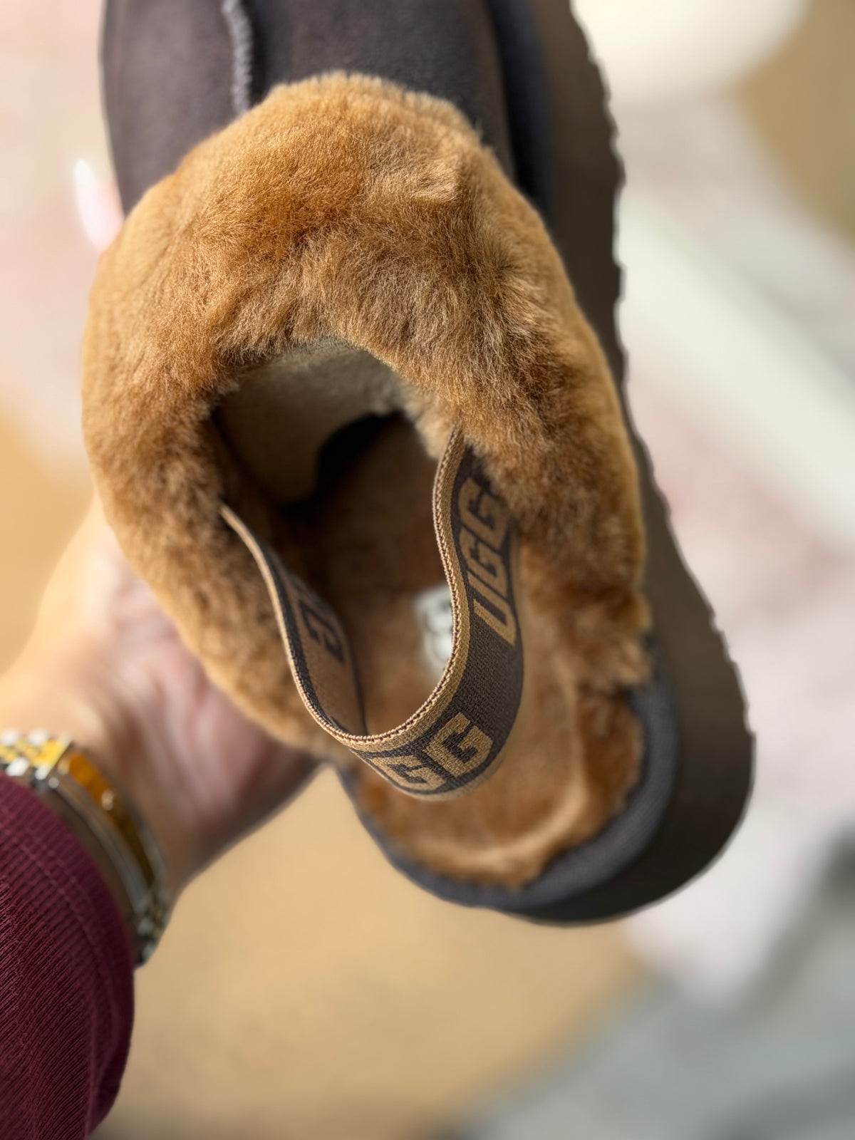 UGG tazz
