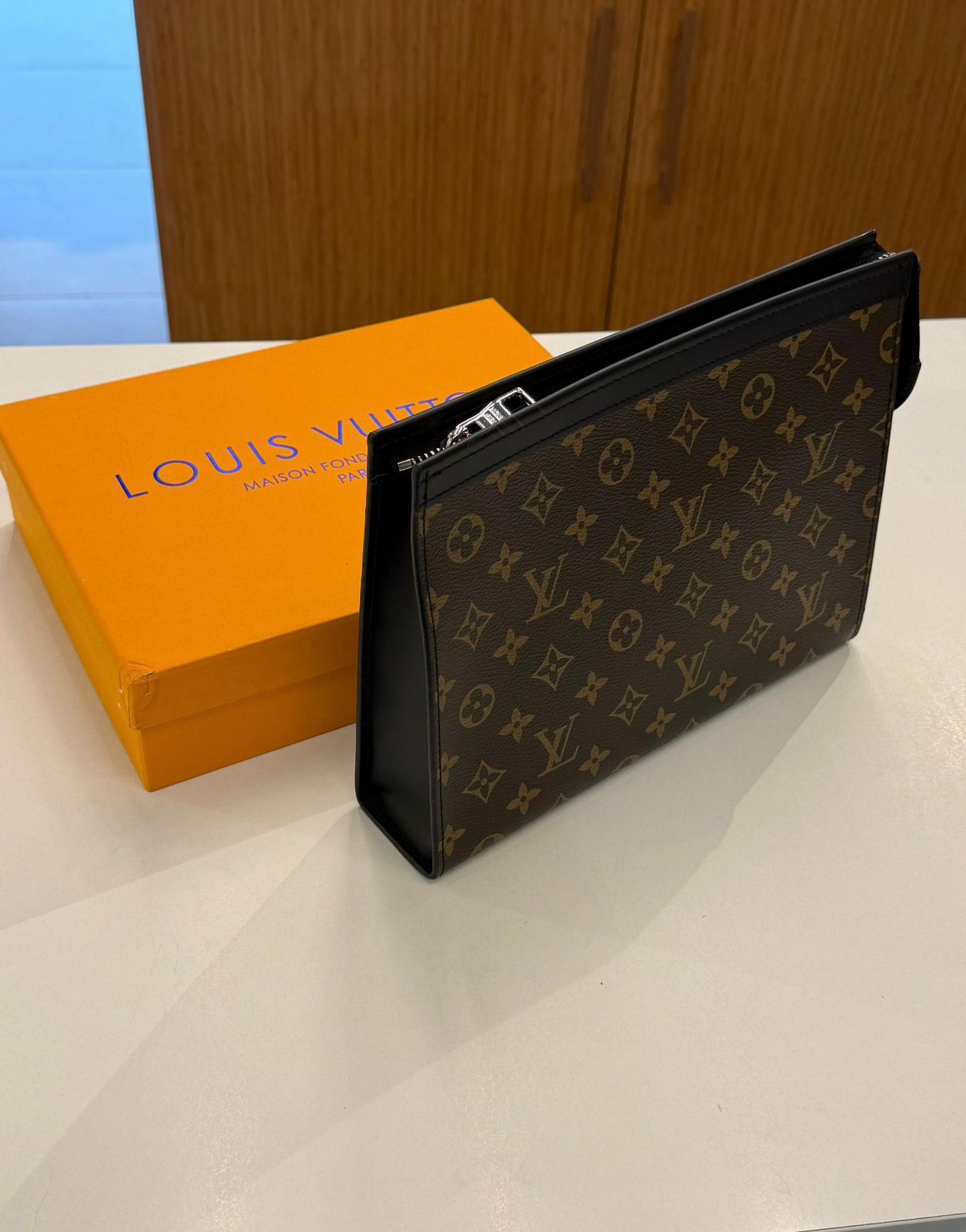 Clutch bag