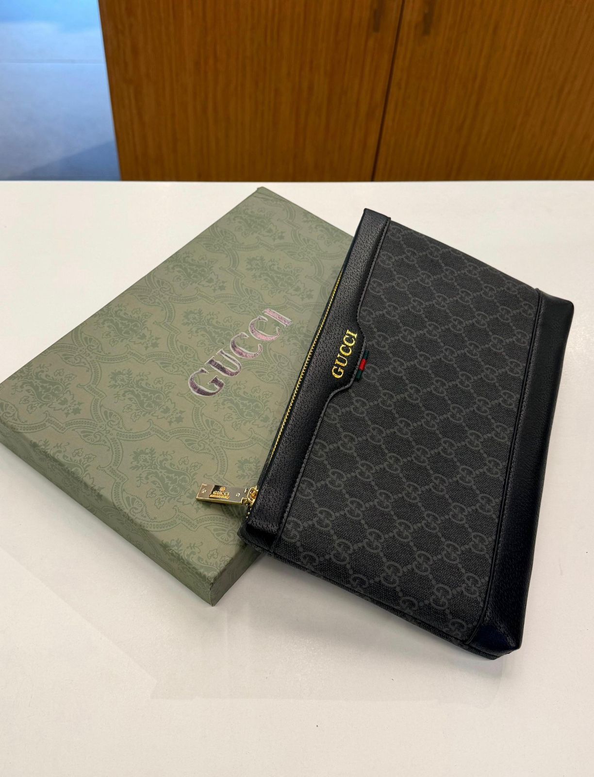 Clutch bag