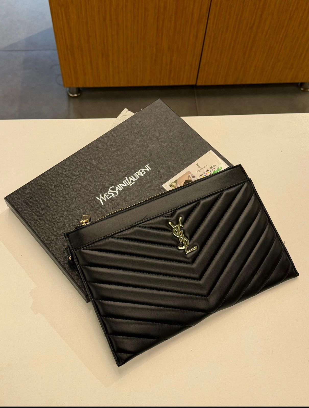 Clutch bag