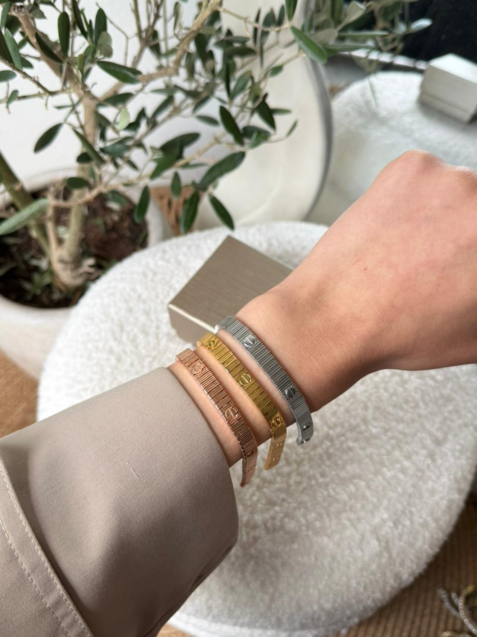Bracelet