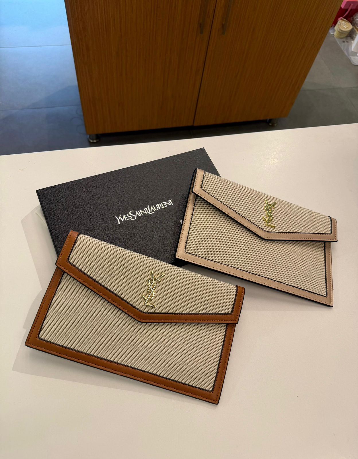 Clutch bag