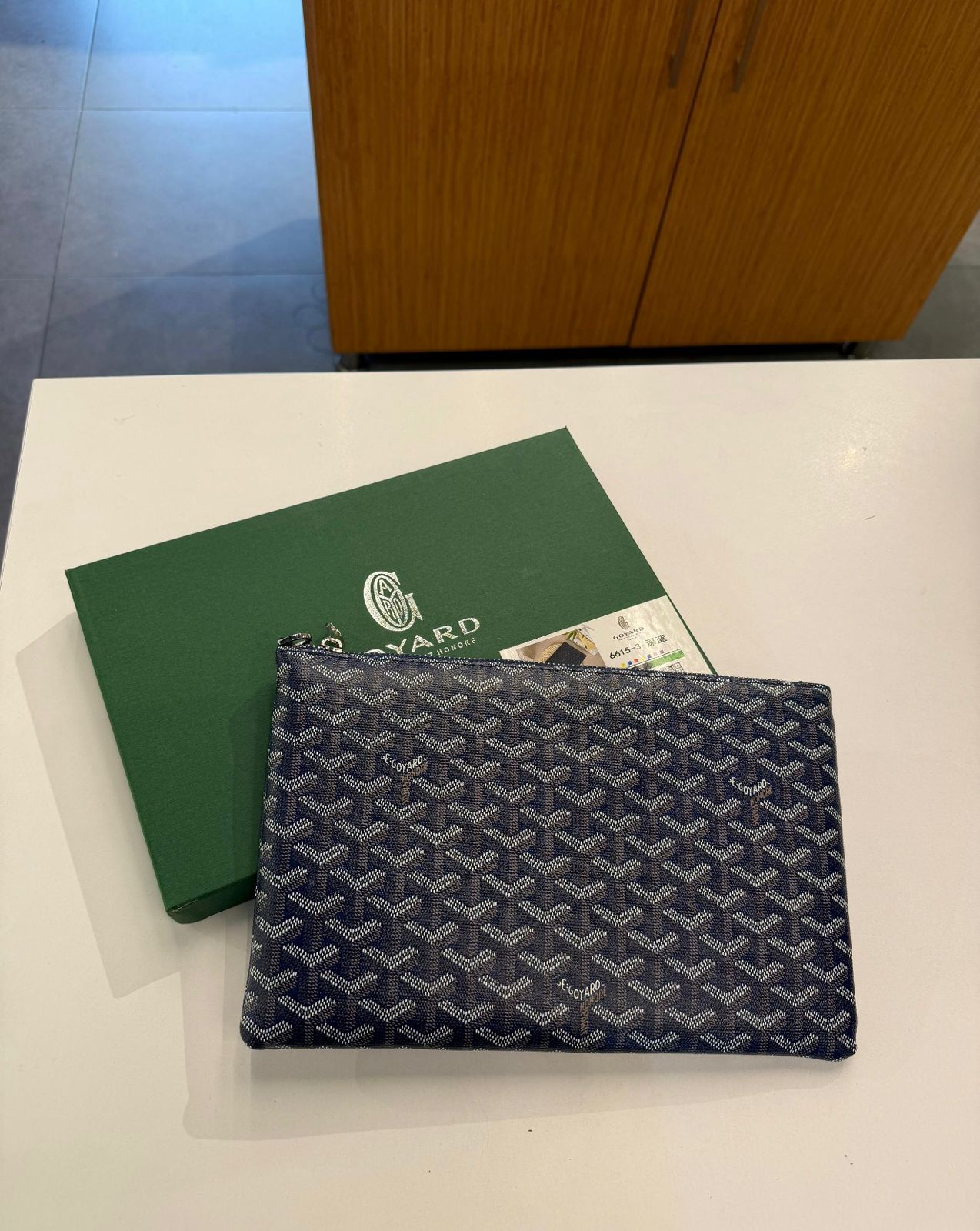Clutch bag