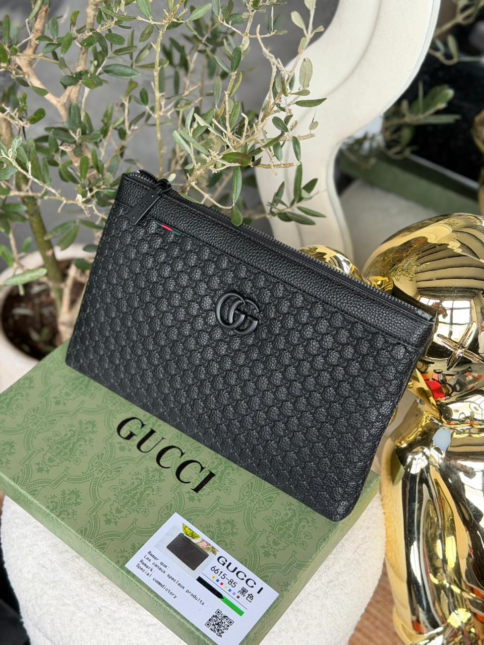 Clutch bag