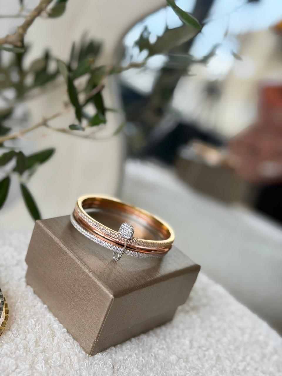 Bracelet