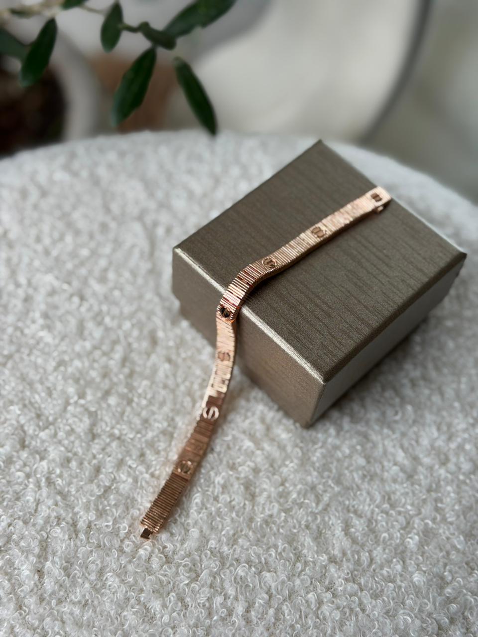 Bracelet