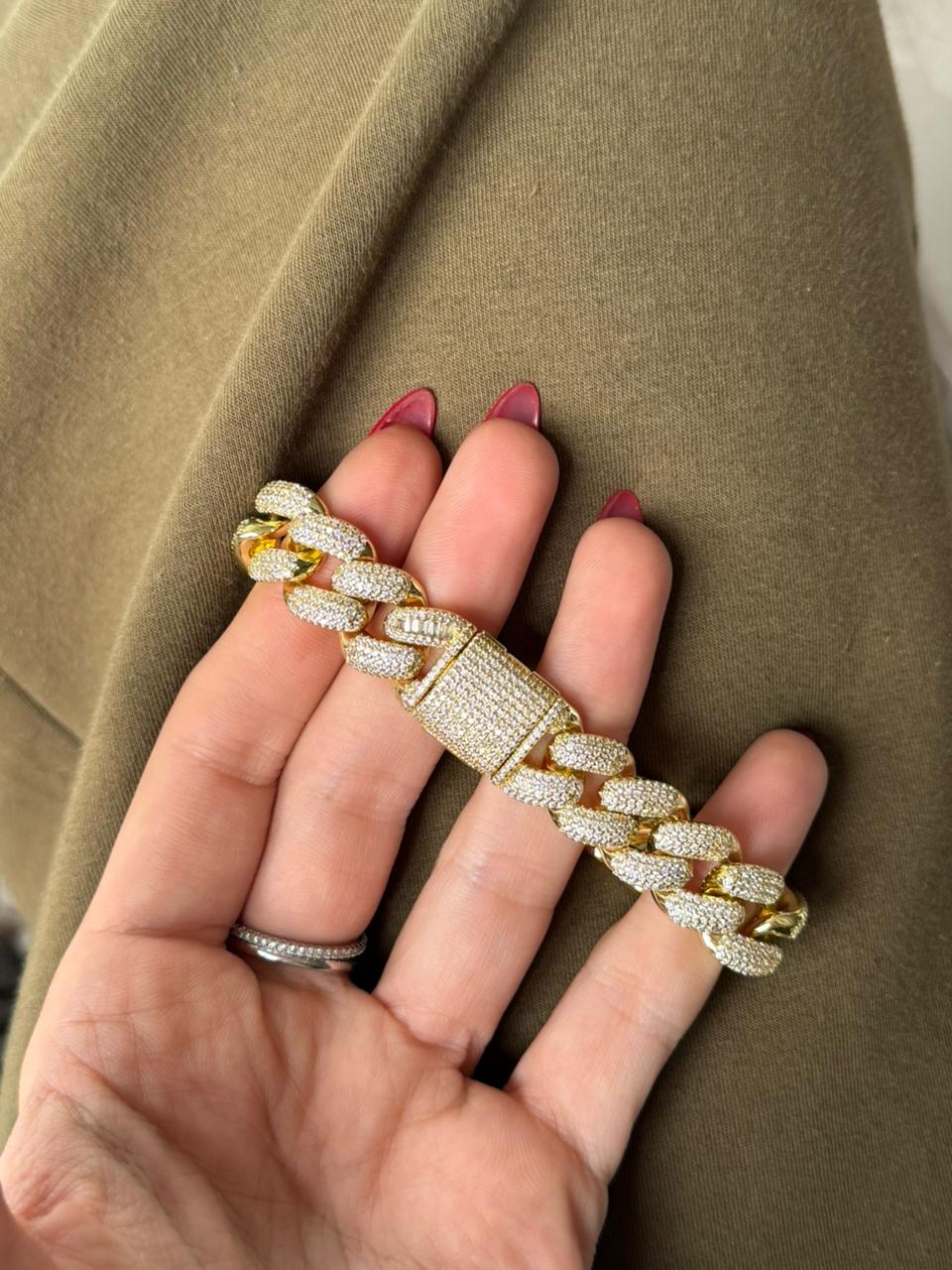Bracelet